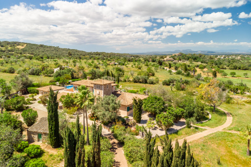 Charming finca-property on Hamburger Hill with panoramic views of the church of Cas Concos as far as the Tramuntana