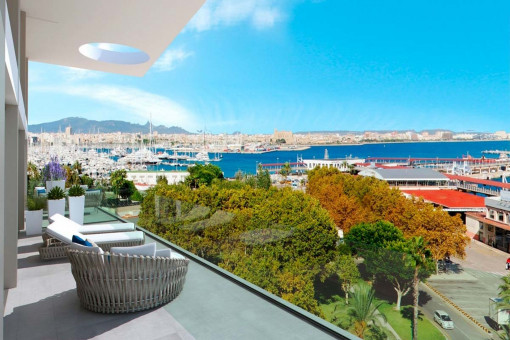 Newly-built designer apartment with views of the harbour and over the bay of Palma