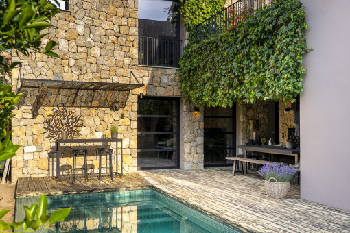 Pool Terrace